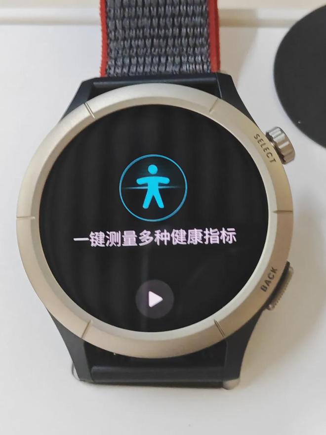 华米Cheetah Pro会是你下个赛场好队友吗？MG电子试玩1500元跑表首选？Amazfit(图20)